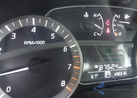 2014 Nissan Sentra Sr z USA, uszkodzony, nr VIN 3N1AB7AP2EY326322